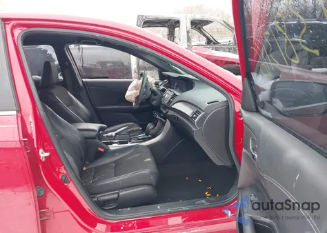 2016 Honda Accord Sport z USA, uszkodzony, nr VIN 1HGCR2F54GA061360